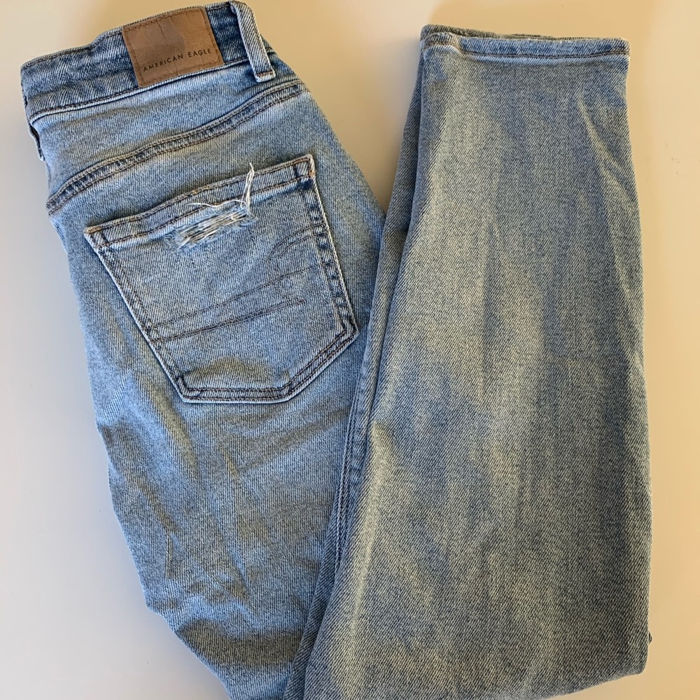 American Eagle Mom Jean